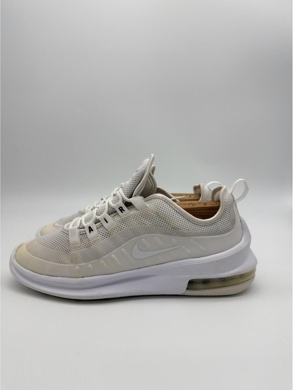 Nike Air Max Axis Women's Running Shoes Triple White Size 7 - Picture 3 of 10